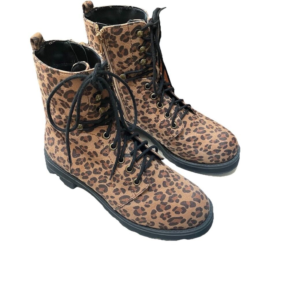 MIA Lexis Leopard Print Combat Boots Size 8 Faux Suede Lace Up Zip Ankle Lug